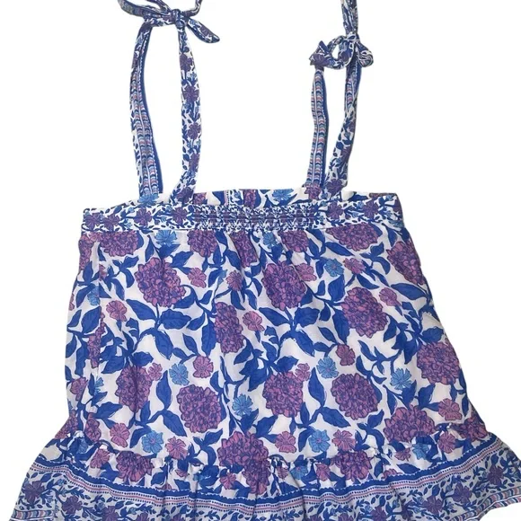 Vineyard Vines
Hydrangea Floral Tank Top - Picture 9 of 11